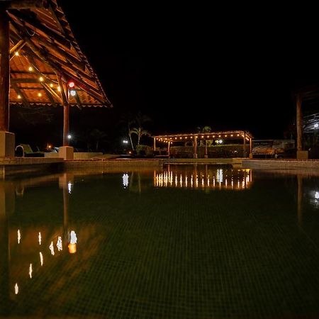 Hotel El Rancho Quepos Bagian luar foto
