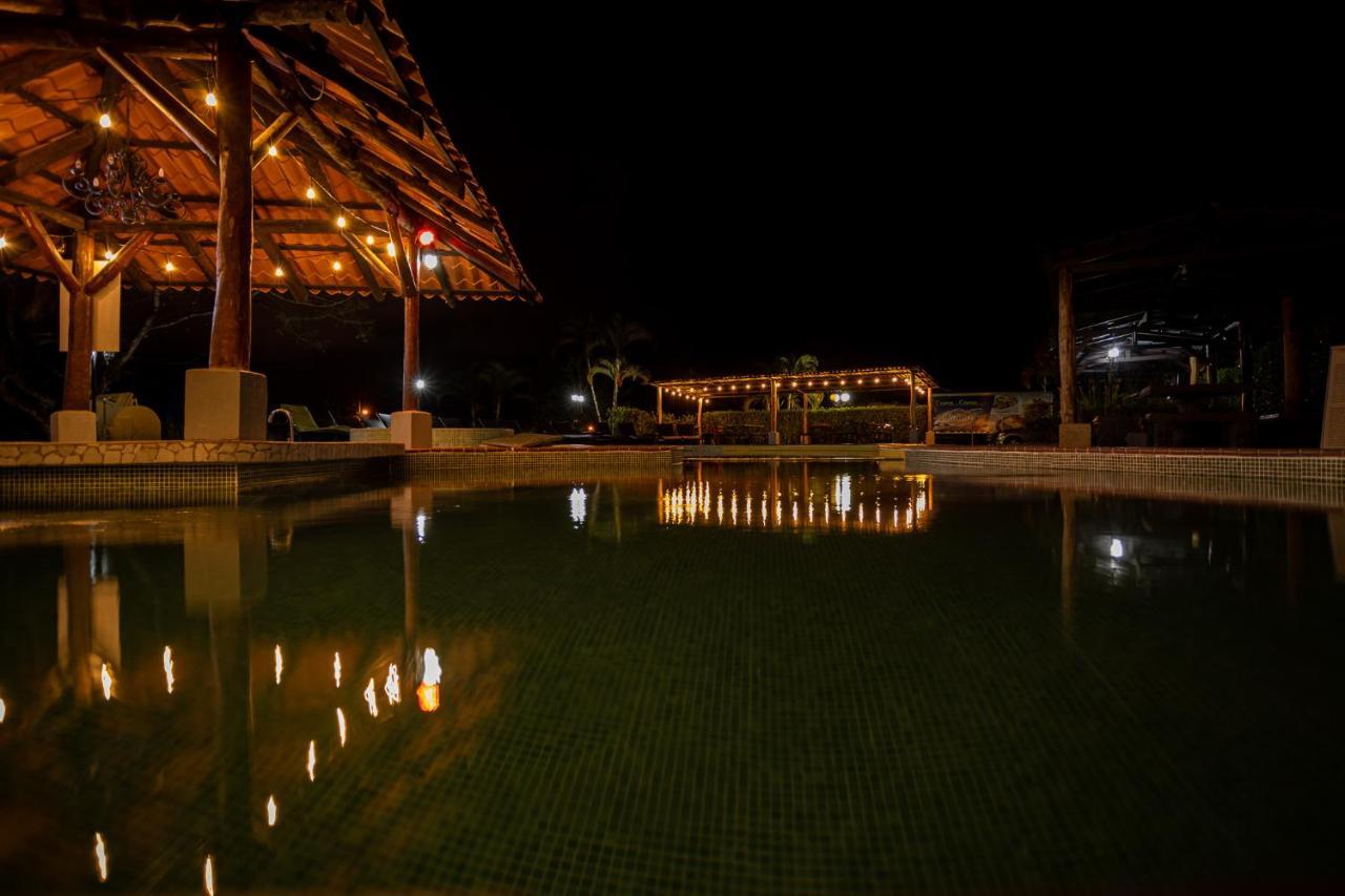 Hotel El Rancho Quepos Bagian luar foto